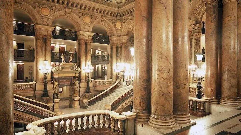10 Opera By Happyculture מלון